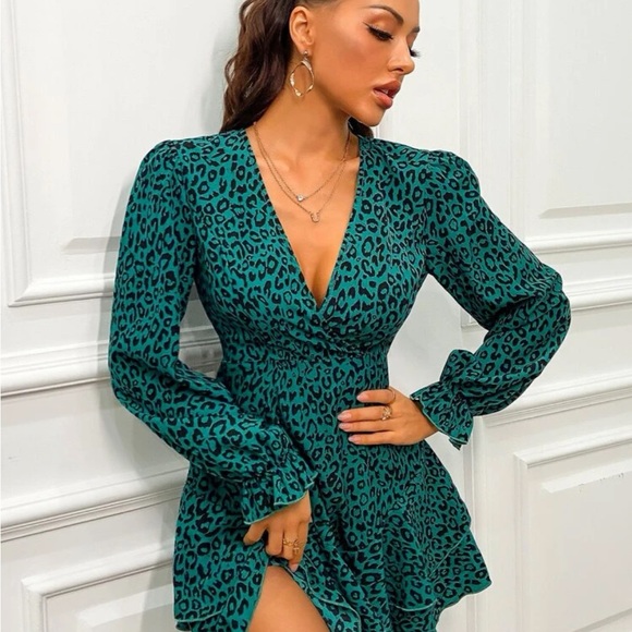 SHEIN Dresses & Skirts - NWOT Green Leopard Party Dress